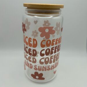 Glass Can Tumbler, 16 onzas, with bamboo Lid and Plastic Straw Included.